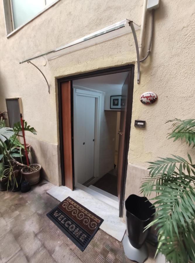 Casa Vacanze Angelica Salerno Zewnętrze zdjęcie